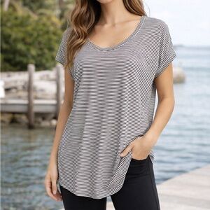 Athleta Black White Striped Tunic Top Women’s M Minimalist Coastal Athleisure